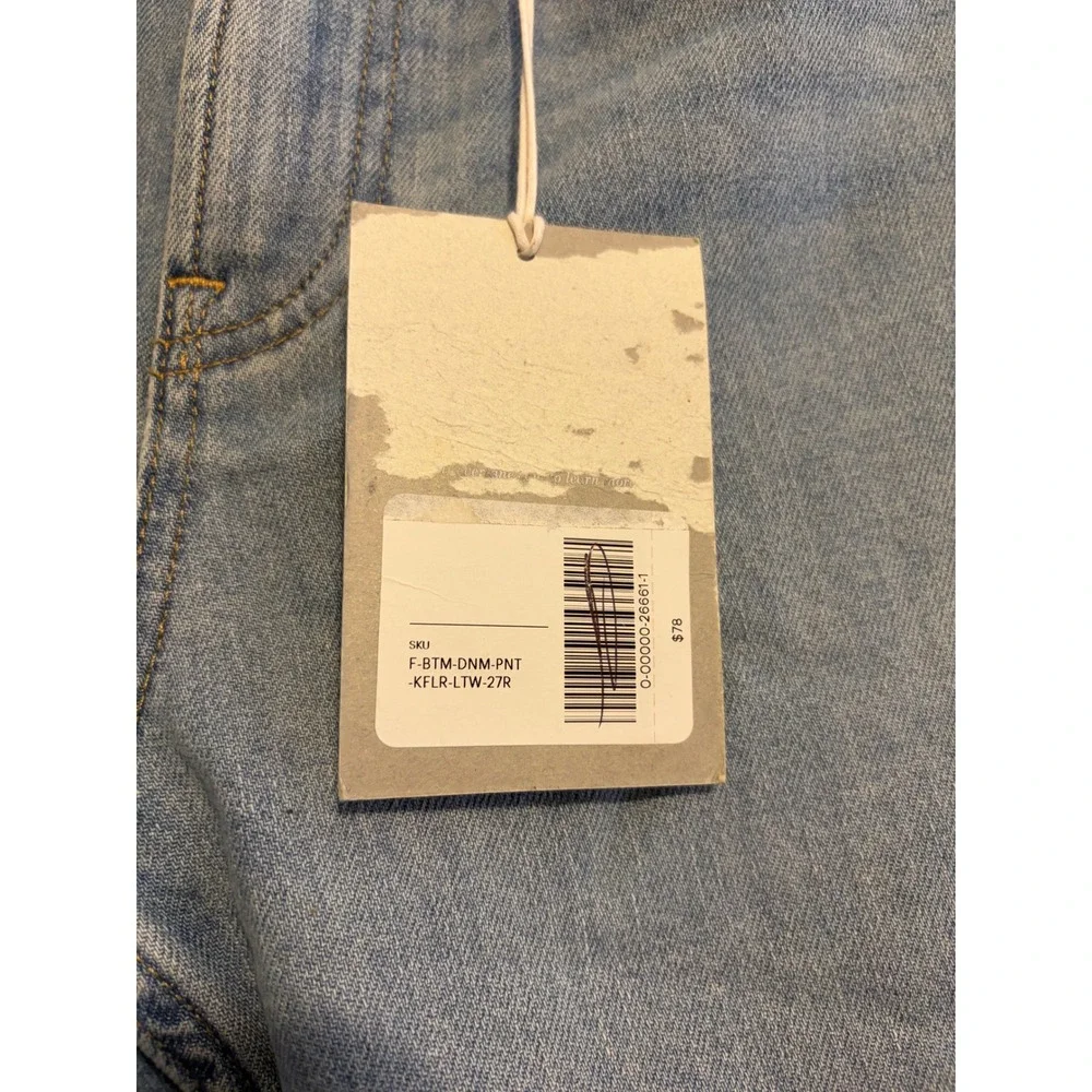 Everlane Kick Flare Jeans Boho‎ Light Wash Blue Raw Hem Size 27 Regular NWT